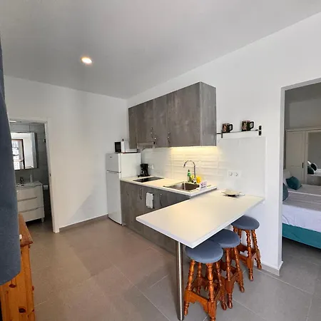 Rainbow Yumbo 3 Maspalomas (Gran Canaria)